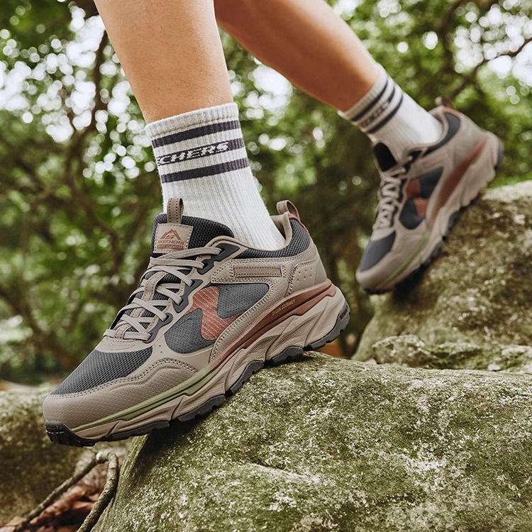 Skechers斯凯奇2025秋新款男跑步鞋厚底增高休闲运动鞋缓震健步鞋