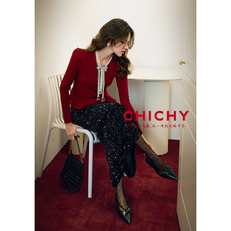 CHICHY法式复古风新年红色v领毛针织衫女春季修身收腰荷叶边上衣