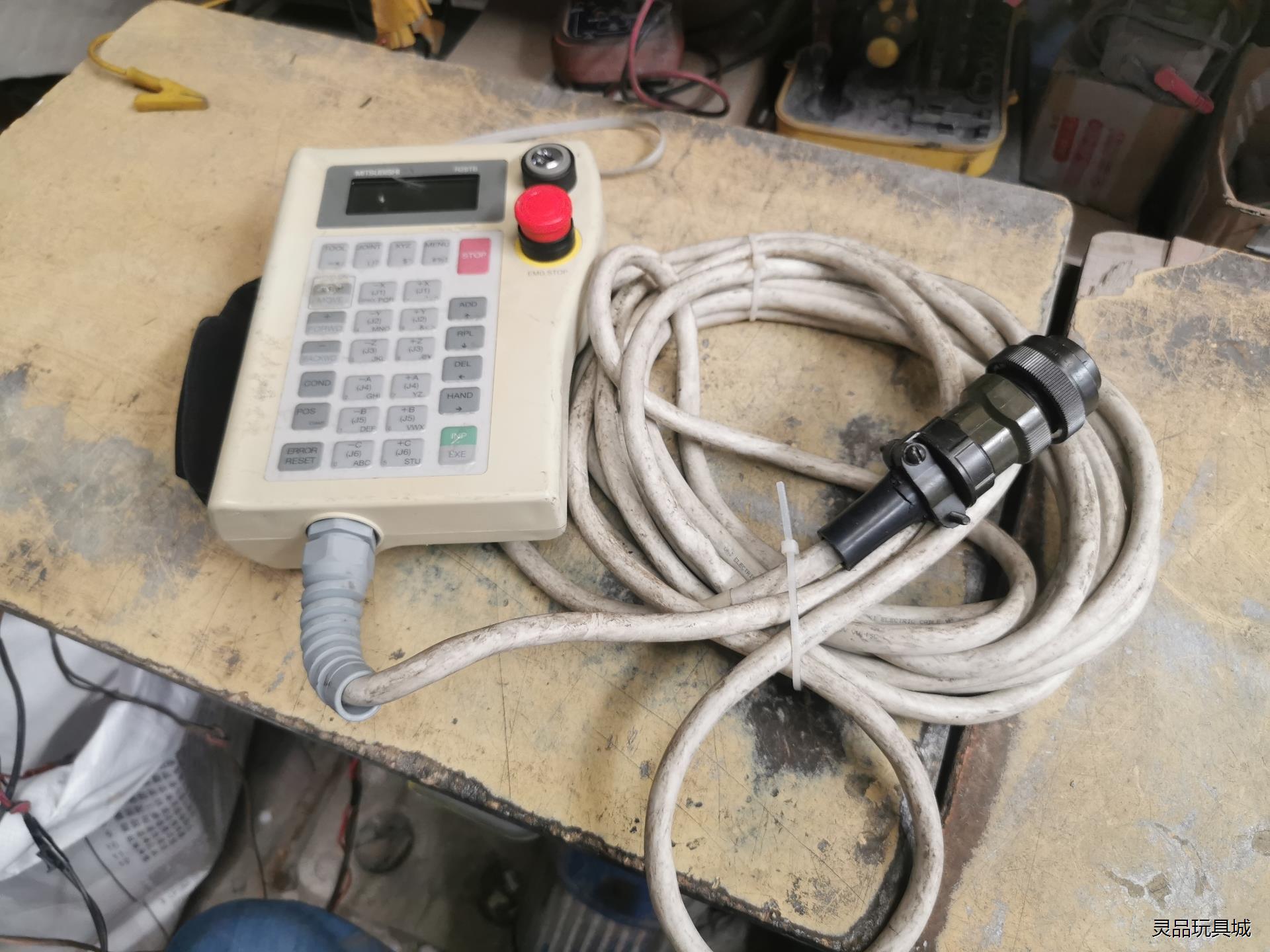 三菱R28TB机器人手操器BKO-FA0597H07议价商品