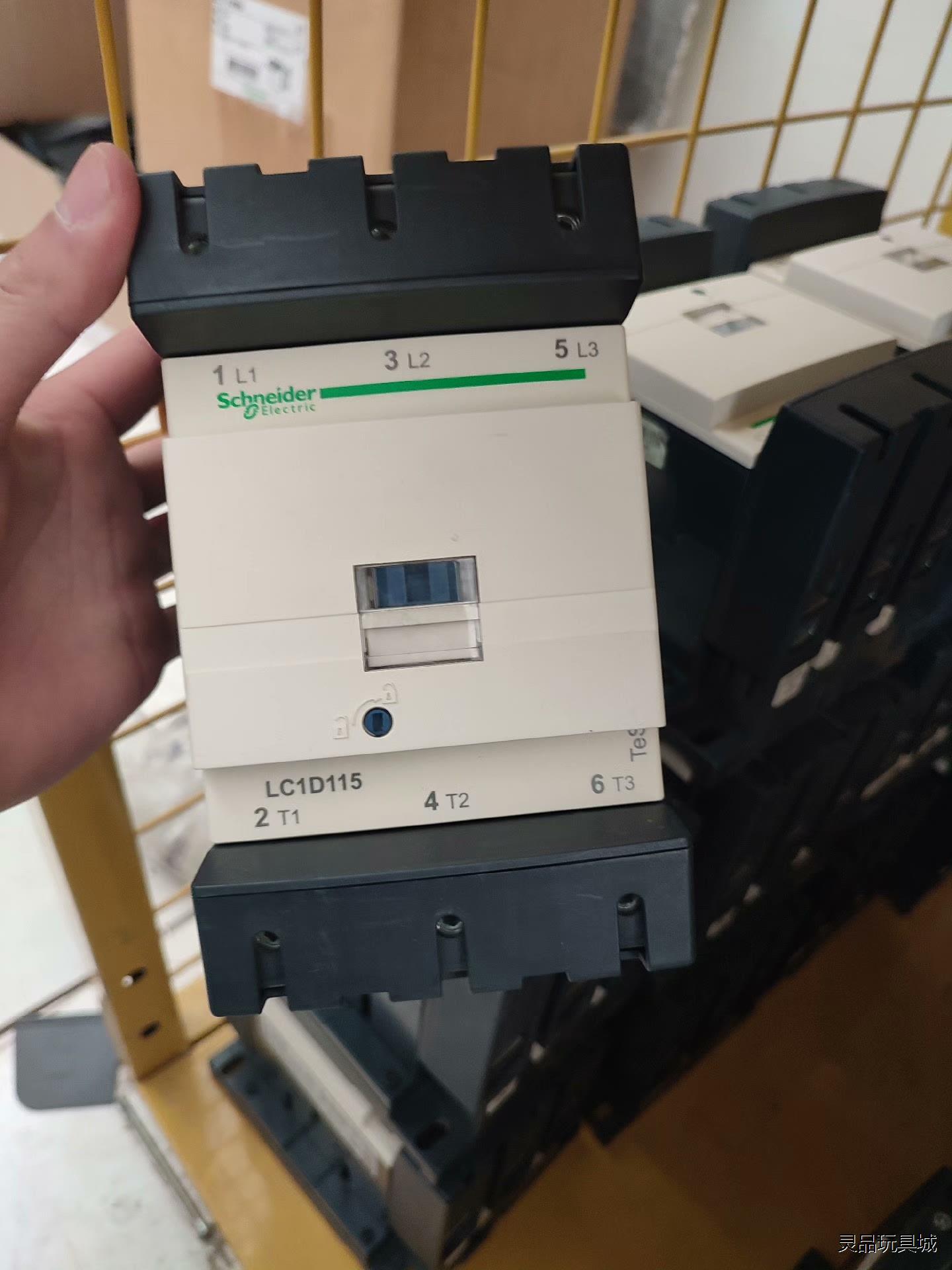 施耐德LC1D115M7C交流接触器全新没盒子没接过线实拍如议价商品