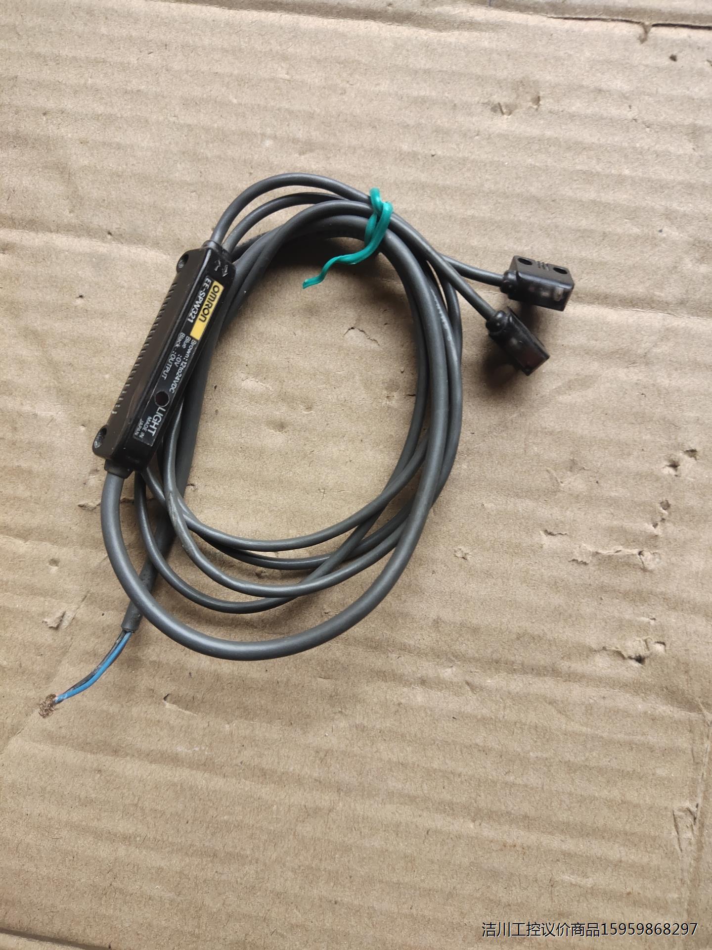 欧姆龙EE-SPW321光电开关，成色如图，实物拍摄，原装拆议价商品