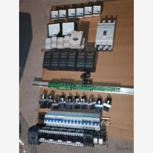 看清问好议价商品 二手拆机废品价出 一套配电柜拆机件300不 包邮