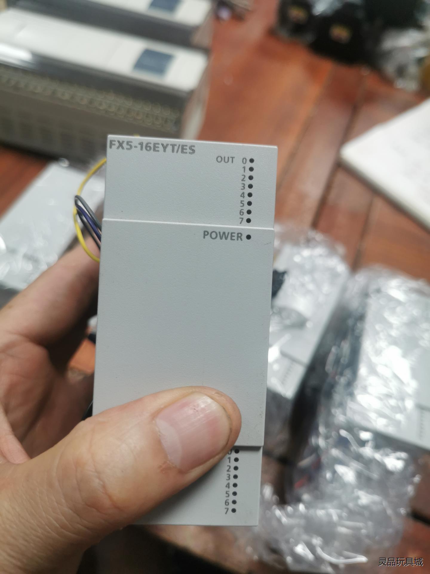 三菱5UPLC扩展，型号FX5-16EYT/ES，现货10台议价商品