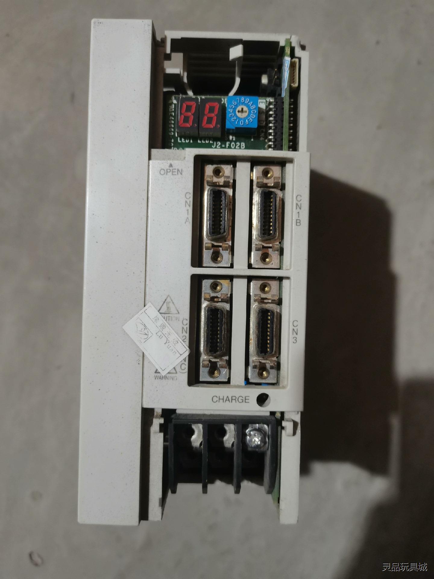 三菱MR-J2S-40B-EE085驱动器，功能正常，面板盖议价商品