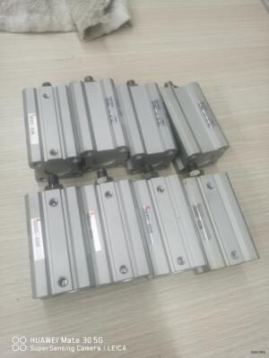 8个100元中通包邮 SMC CQ2A20-45DM 气缸拆议价商品