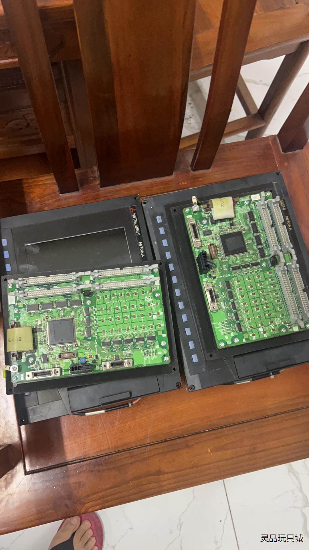 三菱m70 2avu。主机键盘io。8成新议价商品