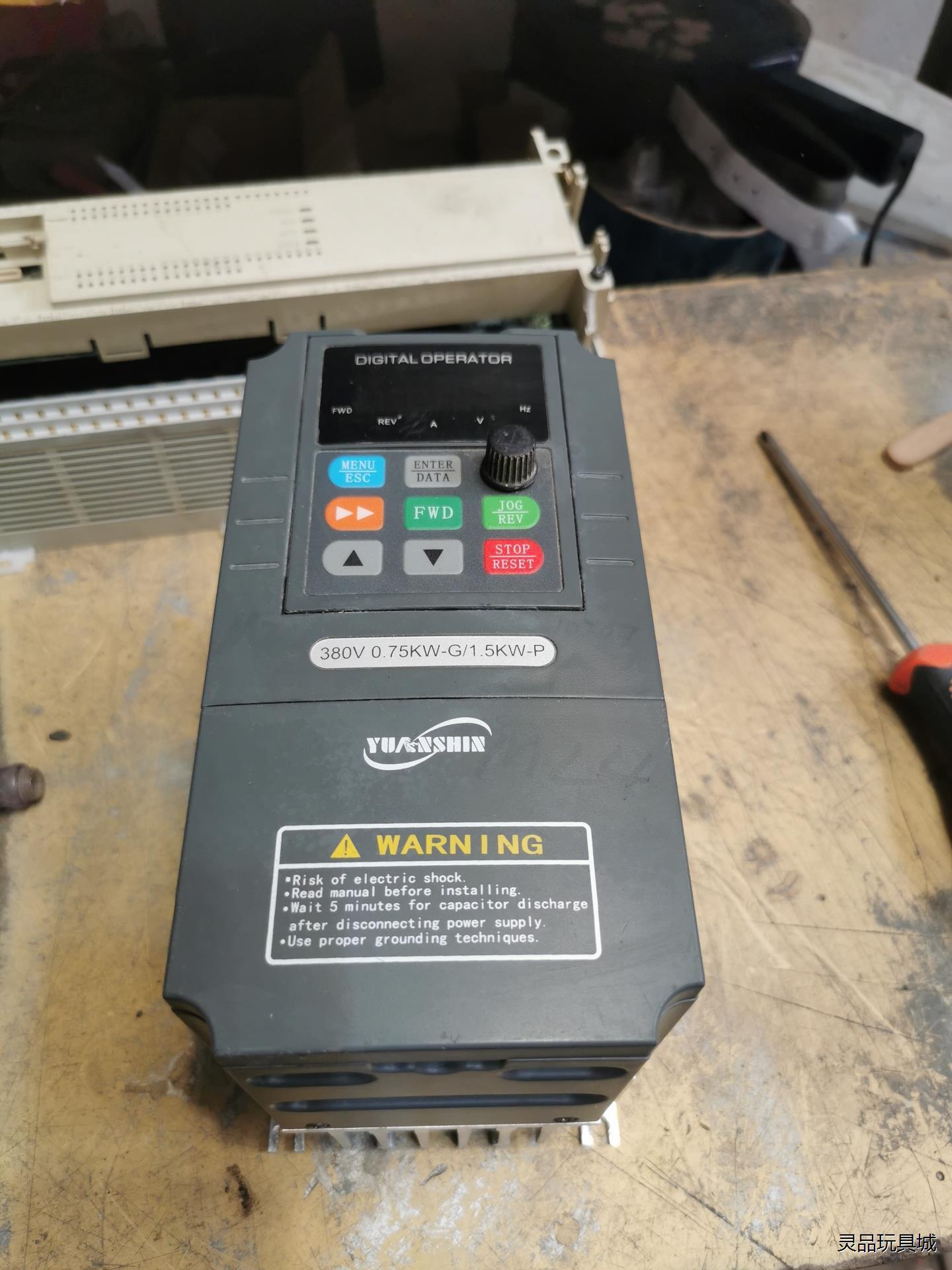 源信变频器 YX3000D-4T0007G/4T0015P议价商品