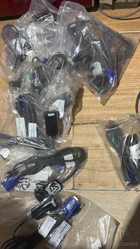 全新原装IBM .USB KVM .Cat39M2899有1议价商品