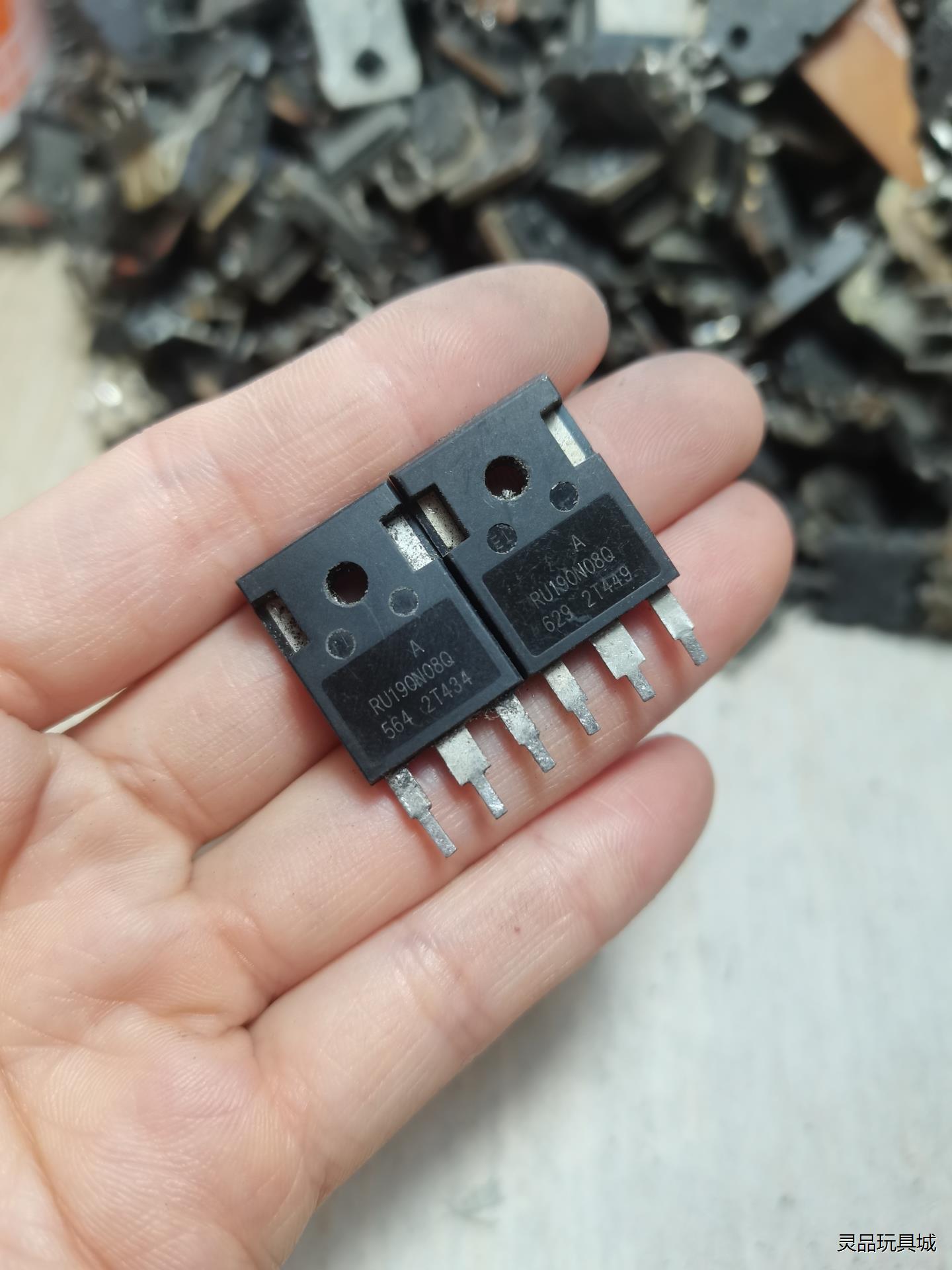 RU190N08Q 原字拆机190A 80V MOS 场效应议价商品