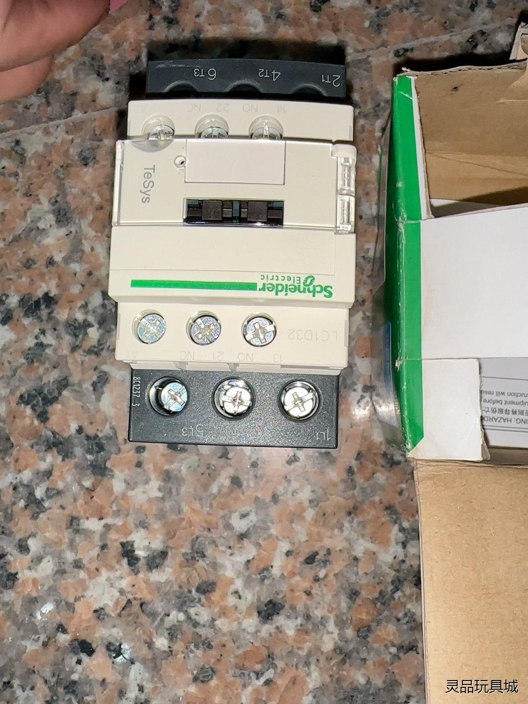 全新施耐德交流接触器LC1D32F7C议价商品