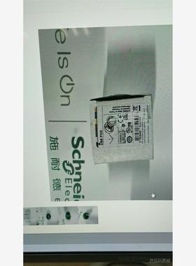 Schneider 齐平按钮  ZB5FD3  数量3议价商品