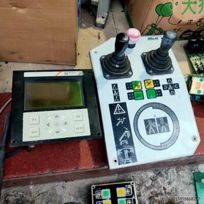 一台进口多功能工作车上面拆下的配件，INTERCONTROL