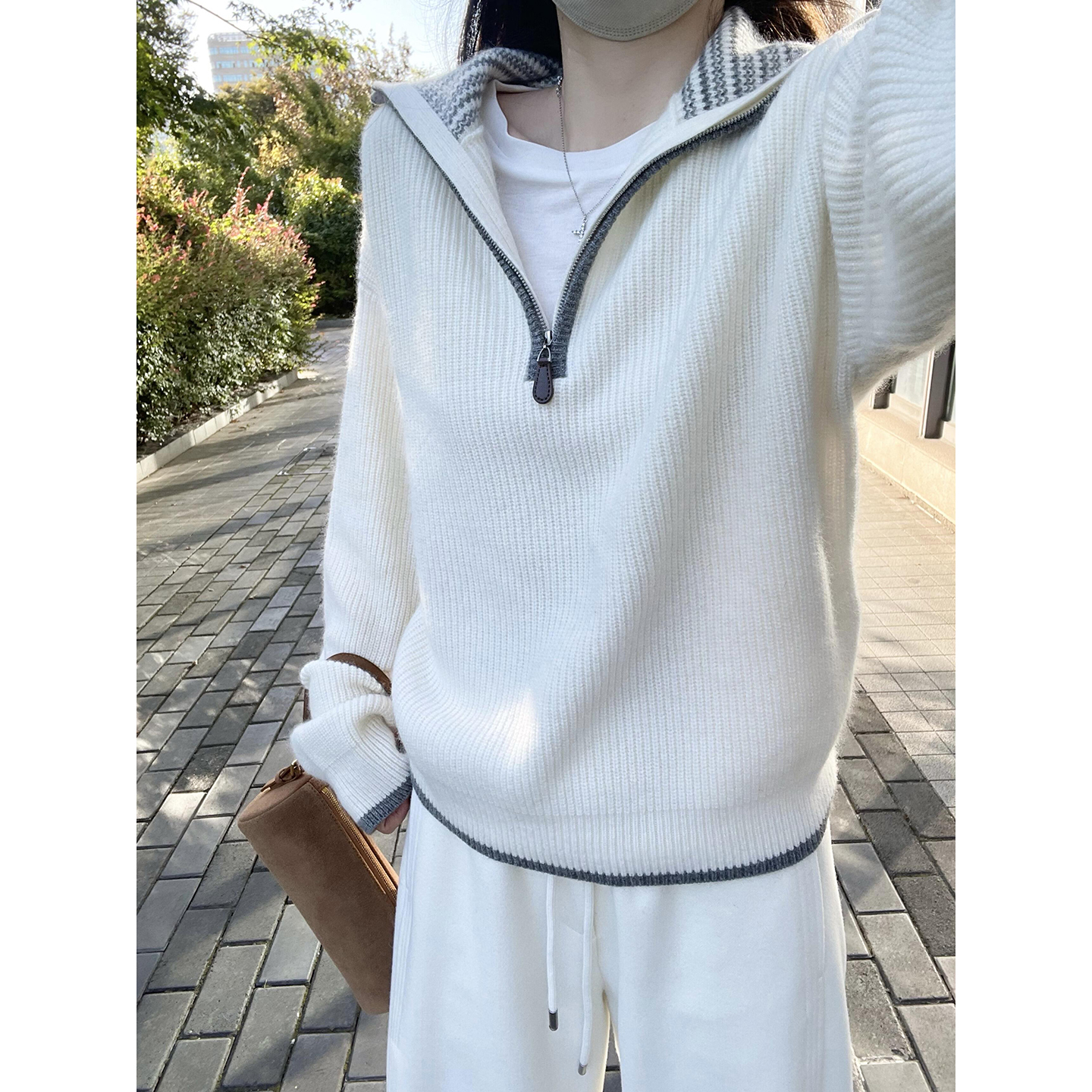 设计感拉链针织衫搭配打底衫套装