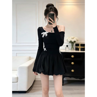 显瘦千金风短裙子 修身 法式 赫本风黑色一字露肩针织连衣裙秋冬新款