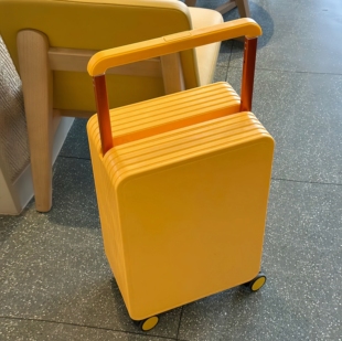 中置宽拉杆行李箱20寸登机静音万向轮PC耐磨抗摔拉杆箱女旅行箱24