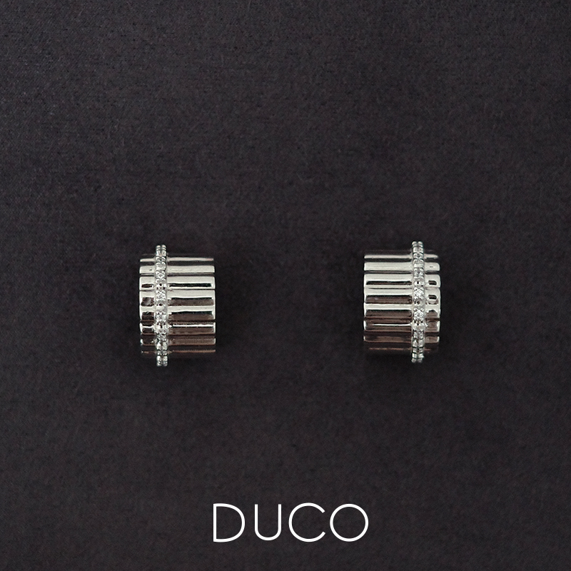 DUCO Fidiora 系列锆石镶嵌小C耳环金属感精致复古设计感