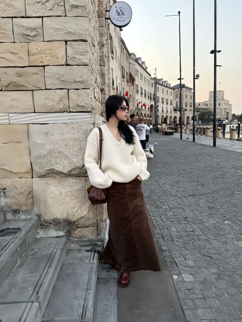 宽松V领毛衣百搭休闲针织上衣女