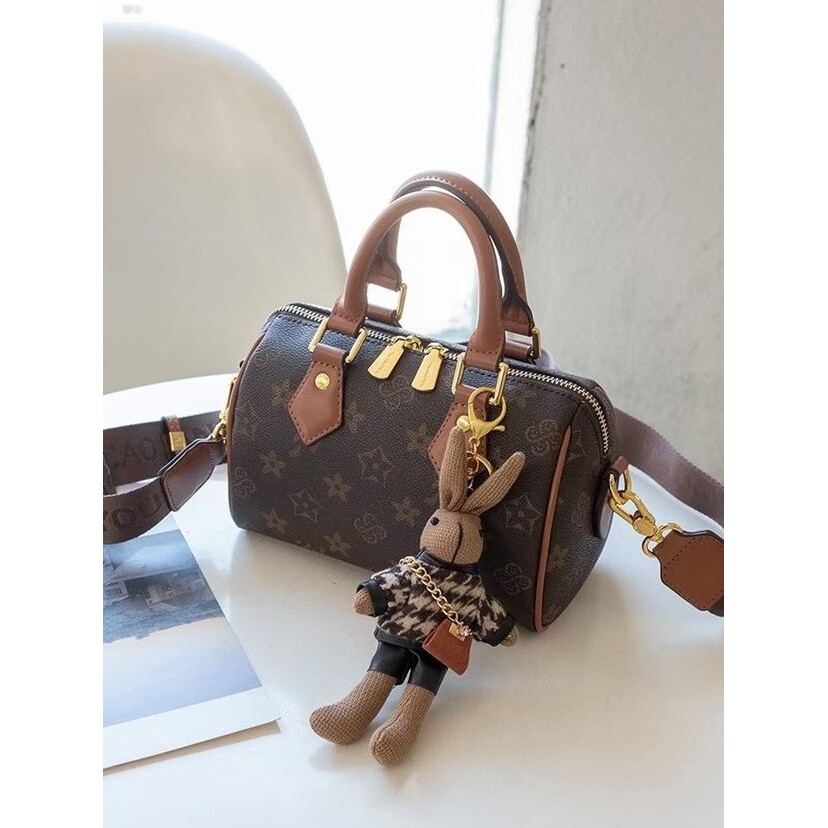 高级感轻奢波士顿枕头包香港潮牌老花春夏新款包包女手提包单肩斜