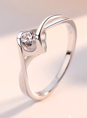 S925纯银天使之吻戒指女爱心经典扭臂钻戒简约1克拉镶钻开口可调