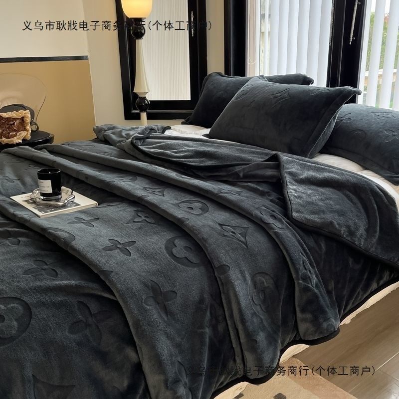 冬季雕花绒毛毯保暖牛奶绒午睡盖毯加厚双面绒午休毯夏季空调毯,床上用品,休闲毯/毛毯/绒毯,淘宝优惠券,粉丝福利购,淘宝优惠卷