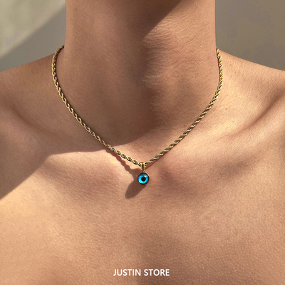 金色恶魔之眼麻花绳钛钢项链