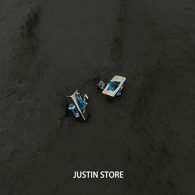 不规则几何方形蓝色锆石耳钉