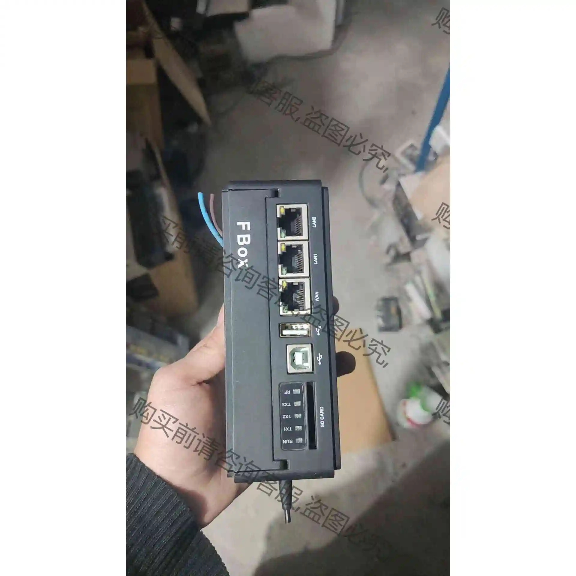 繁易盒子功能包好FBox-4G成色漂亮盖板断了一出USB口有 议价产品