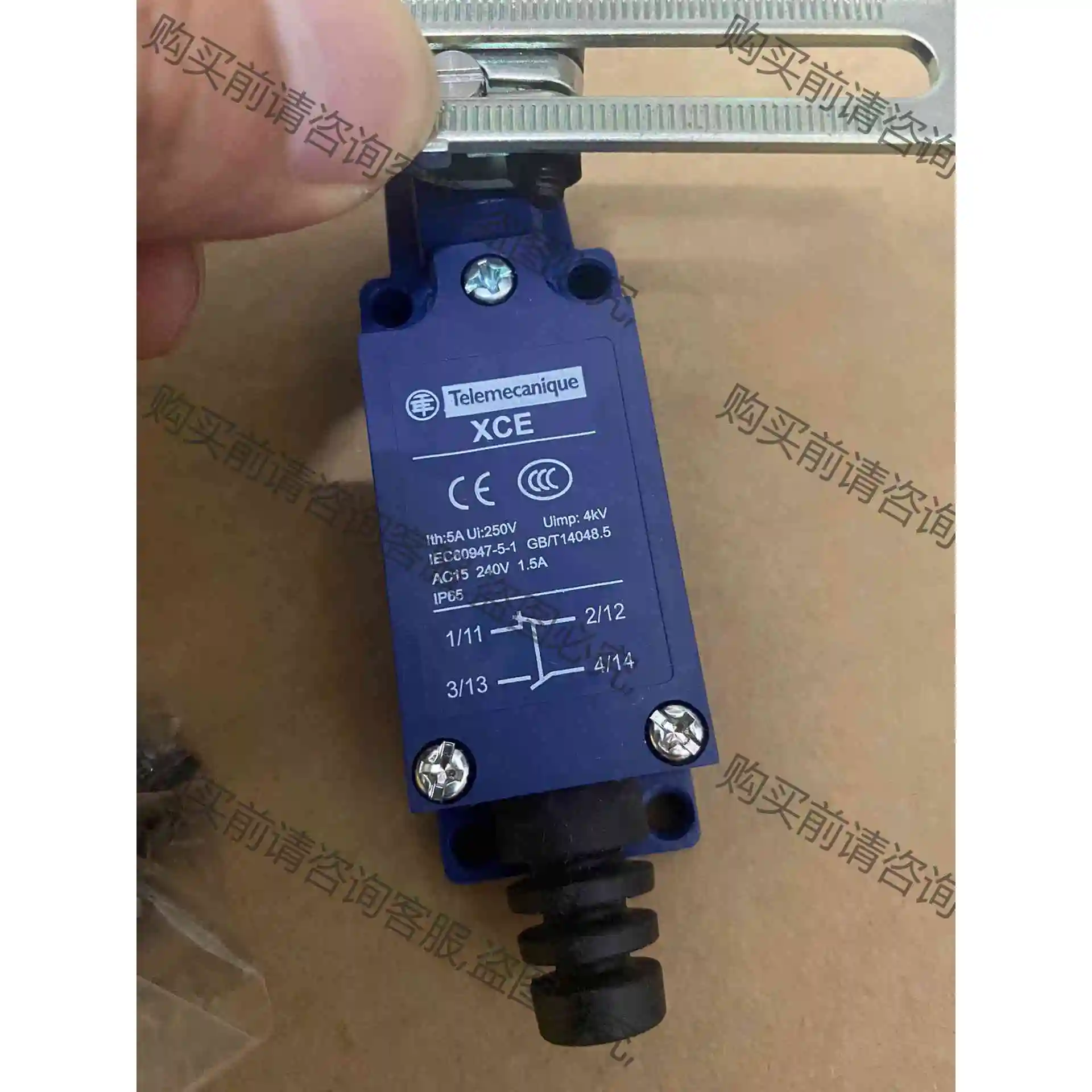 施耐de限位开关XCE145 全新原装 库存8台.单价35元直 议价产品 原