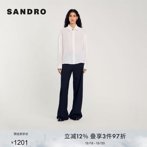 宫廷风仿钻领口  合身舒适版型