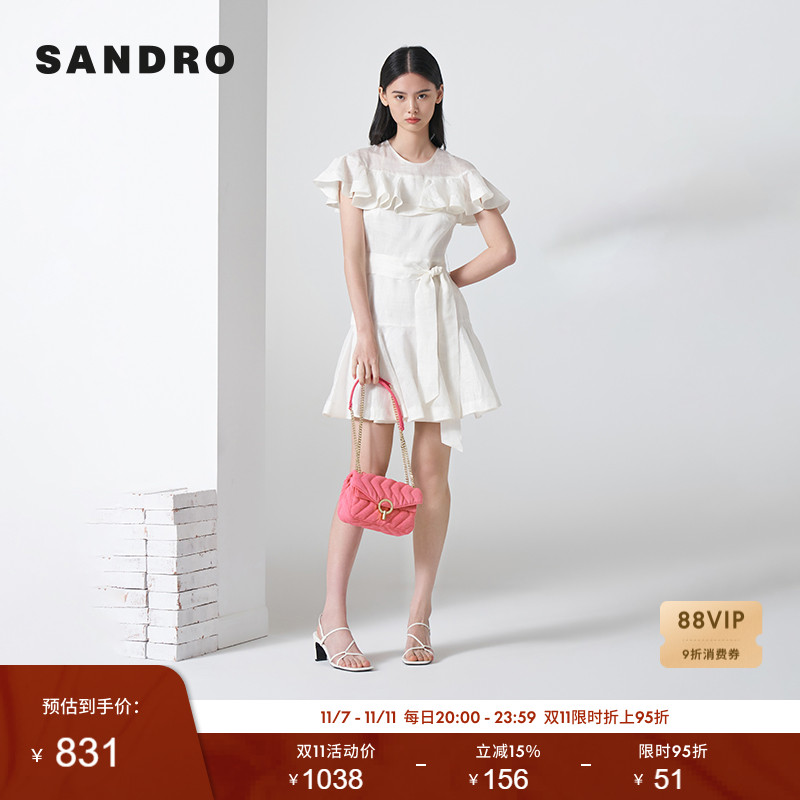 收腰蝴蝶结荷叶边白连衣裙