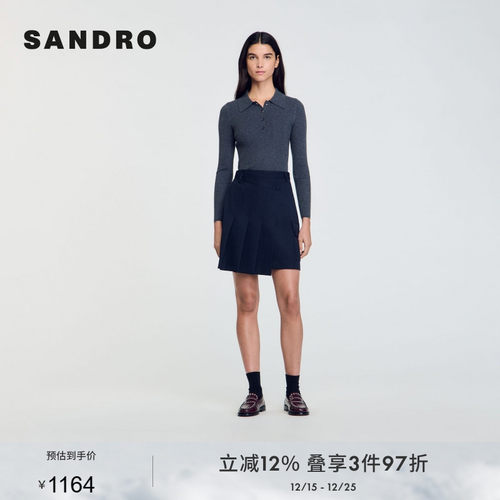 翻领修身版型 胸前贴袋设计