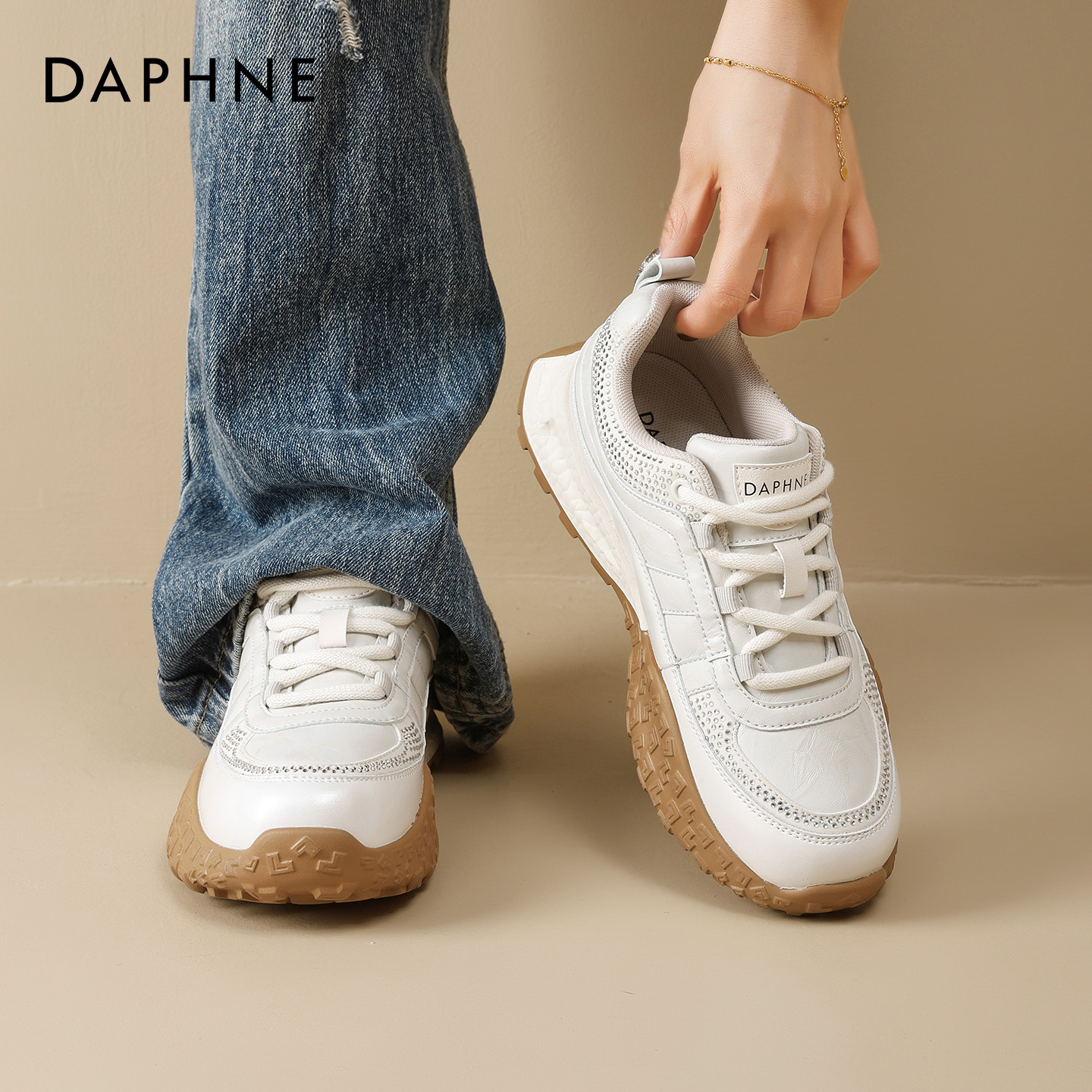 达芙妮老爹鞋女款厚底增高运动鞋
