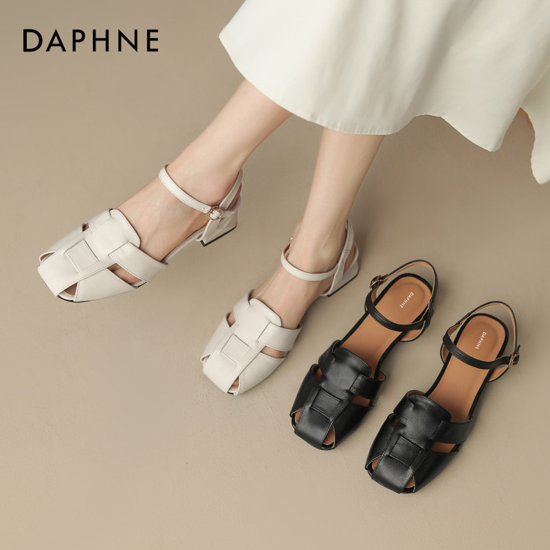 达芙妮包头凉鞋女2026新款夏季外穿中跟编织粗跟夏款镂空罗马女鞋