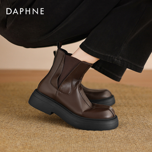 达芙妮短靴子女2025新款秋冬棕色厚底女士皮靴短筒瘦瘦切尔西短靴