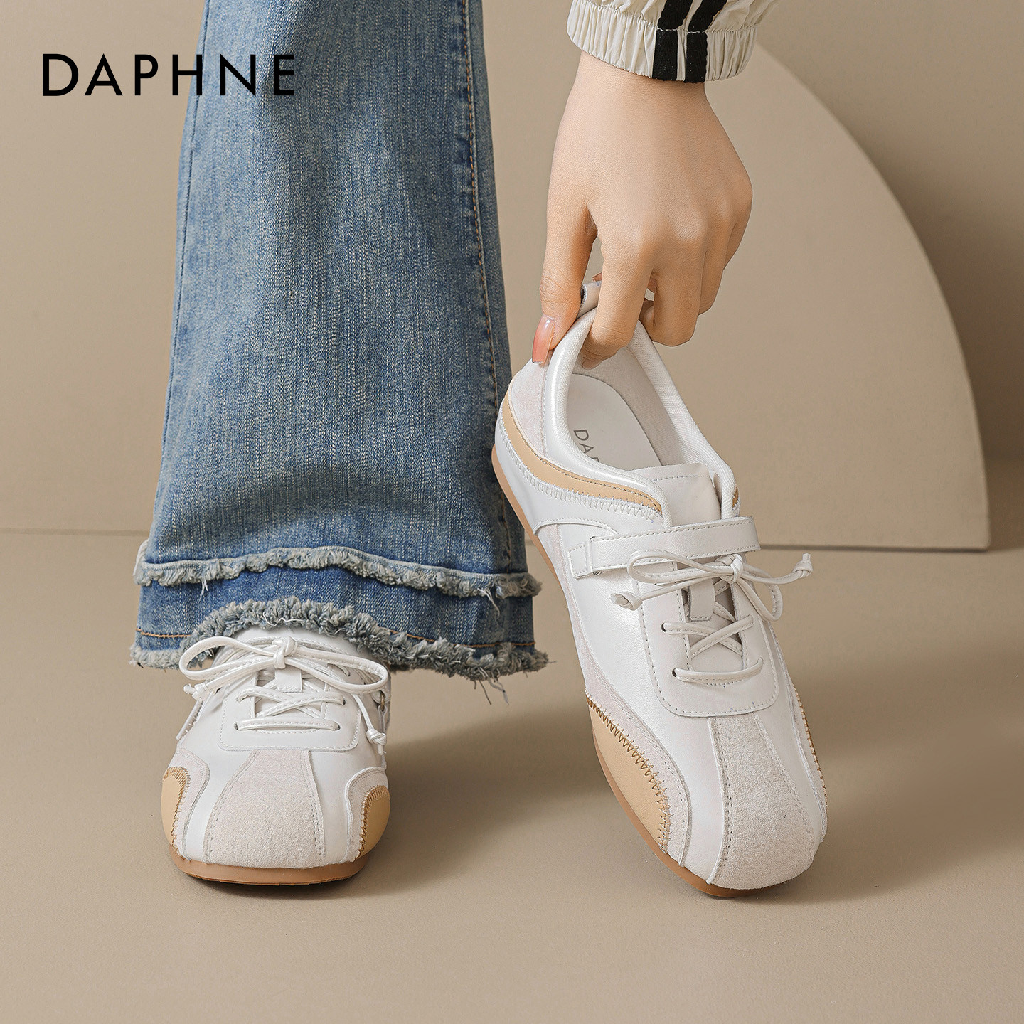达芙妮芭蕾德训鞋女2026春季新款软底运动阿休闲鞋甘平底小白鞋子,女鞋,德训鞋,淘宝优惠券,粉丝福利购,淘宝优惠卷