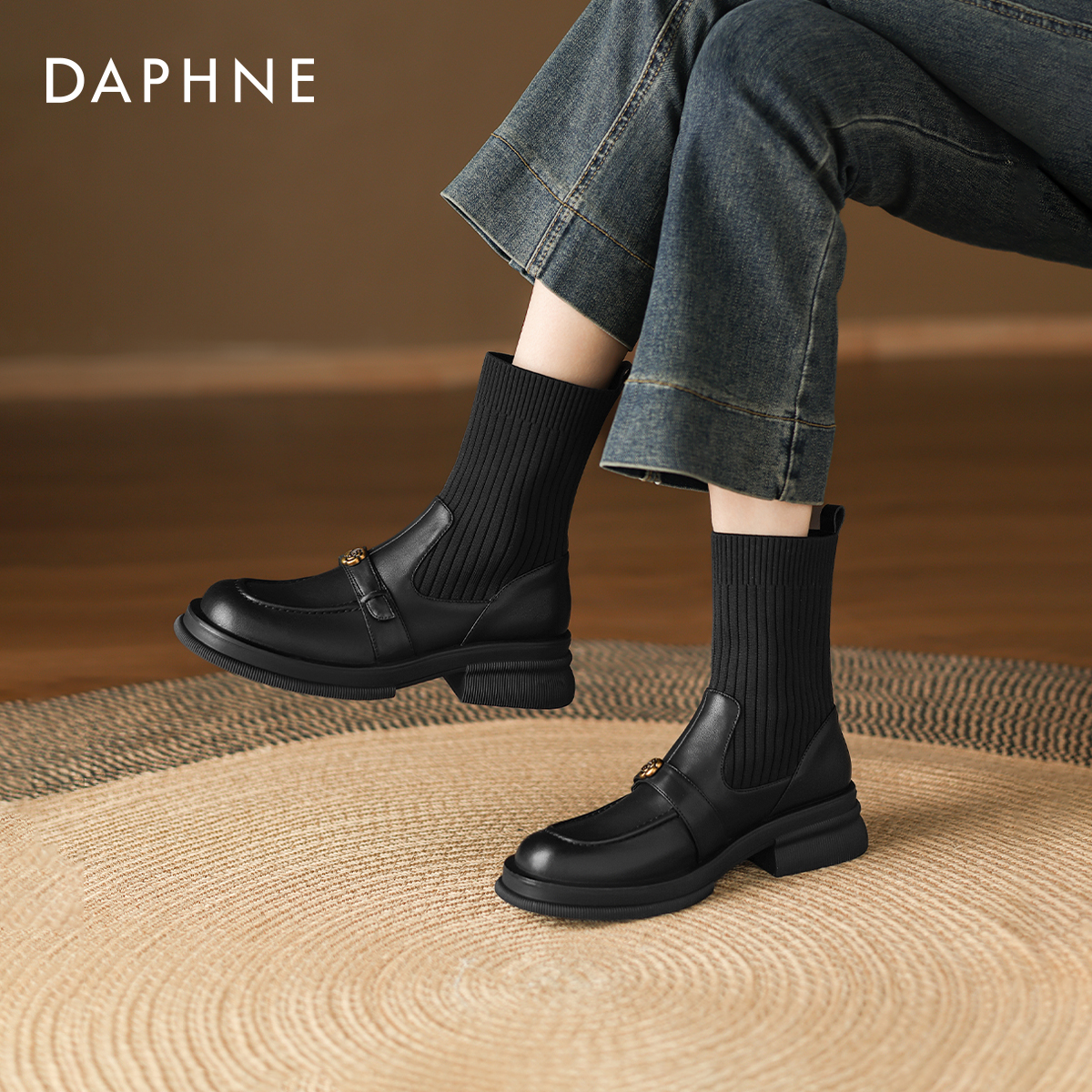 达芙妮厚底弹力靴短靴女2025新款