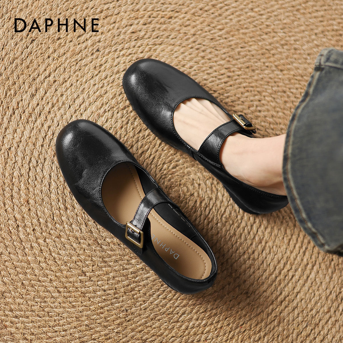 达芙妮平底单鞋女春秋通勤小皮鞋