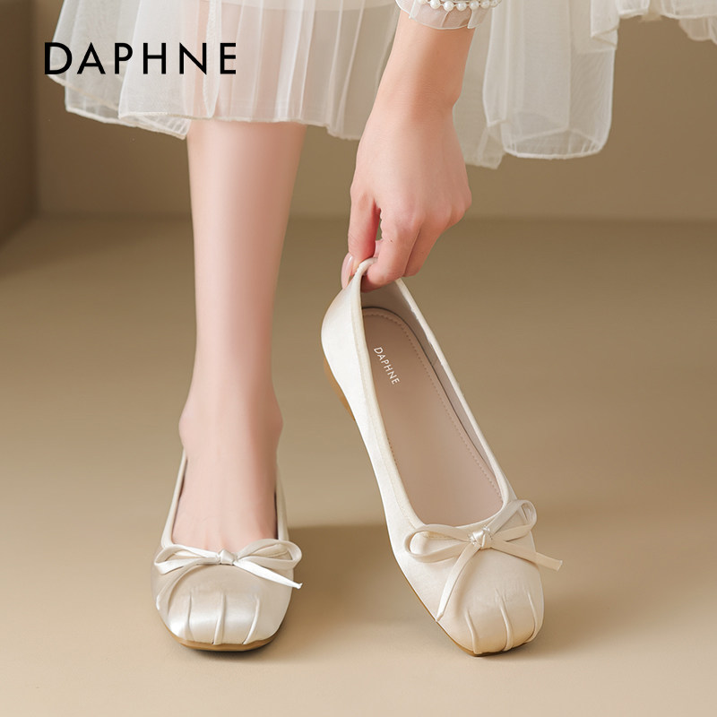 达芙妮法式芭蕾单鞋女2026春季新款配裙凉鞋不累脚平底玛丽珍单鞋