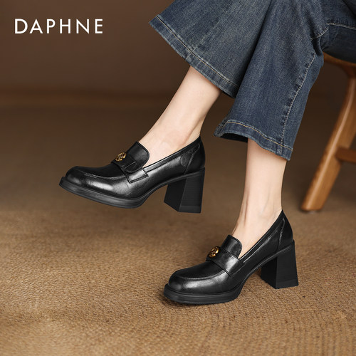 达芙妮山茶花棕色乐福鞋高跟粗跟