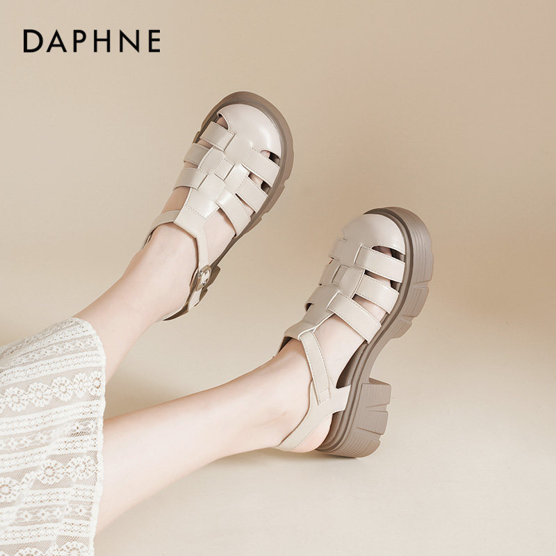 达芙妮厚底罗马凉鞋女夏2026新款女鞋搭扣沙滩凉鞋包头编织凉鞋子
