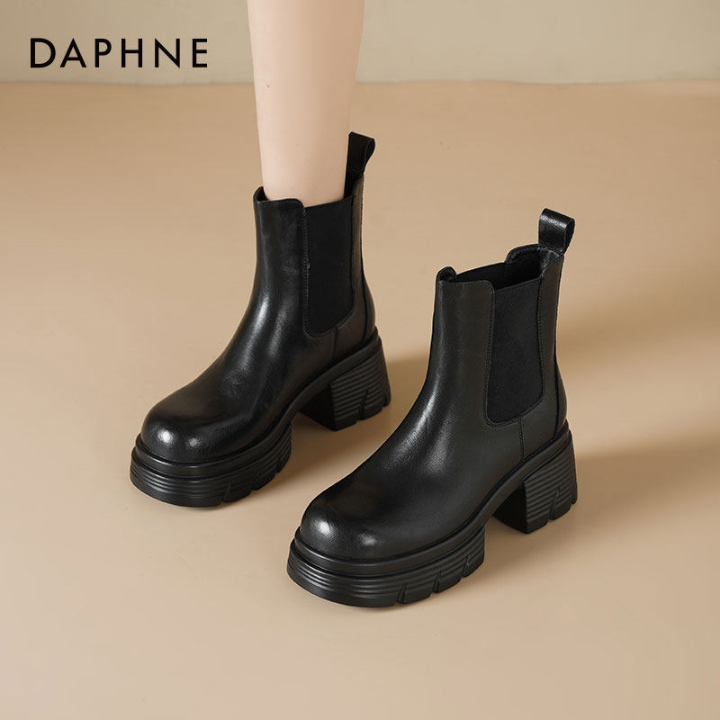达芙妮厚底马丁靴女2026新款秋季英伦风烟筒靴黑色切尔西靴子短靴