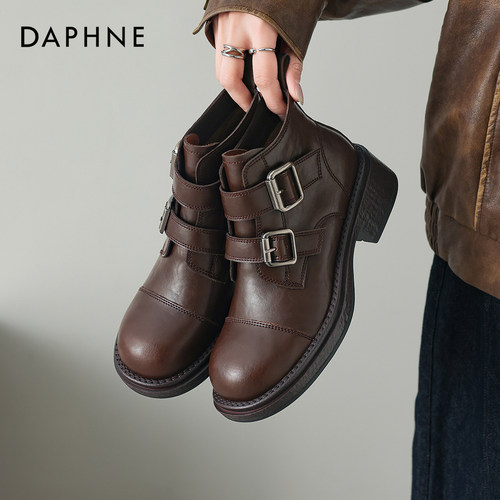 达芙妮棕色短靴冬季英伦风马丁靴