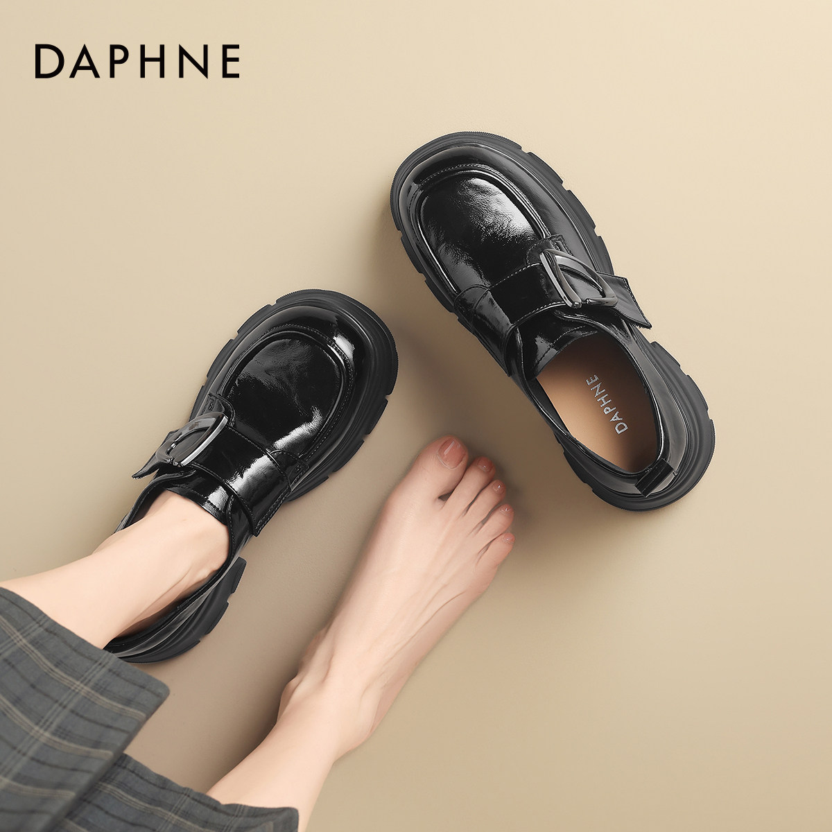 达芙妮厚底黑色乐福鞋女款2026新款春季英伦风小皮鞋一脚蹬豆豆鞋