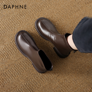 达芙妮棕色短靴子女2025新款秋冬粗跟瘦瘦靴切尔西通勤厚底马丁靴