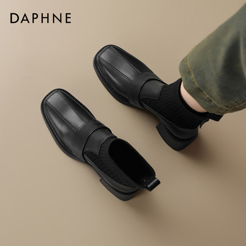 达芙妮黑色切尔西靴瘦瘦靴马丁靴