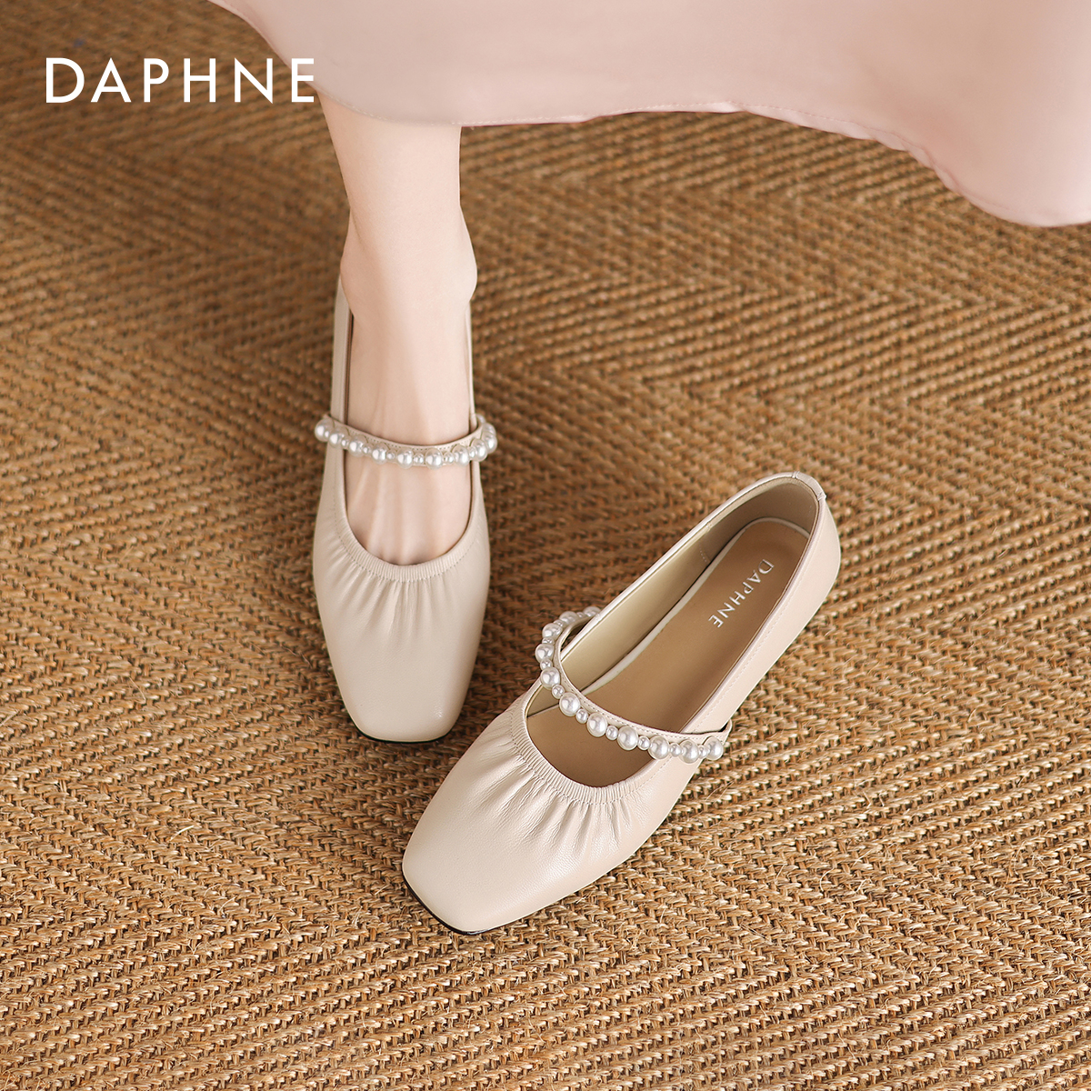 达芙妮软底浅口单鞋粗跟玛丽珍鞋