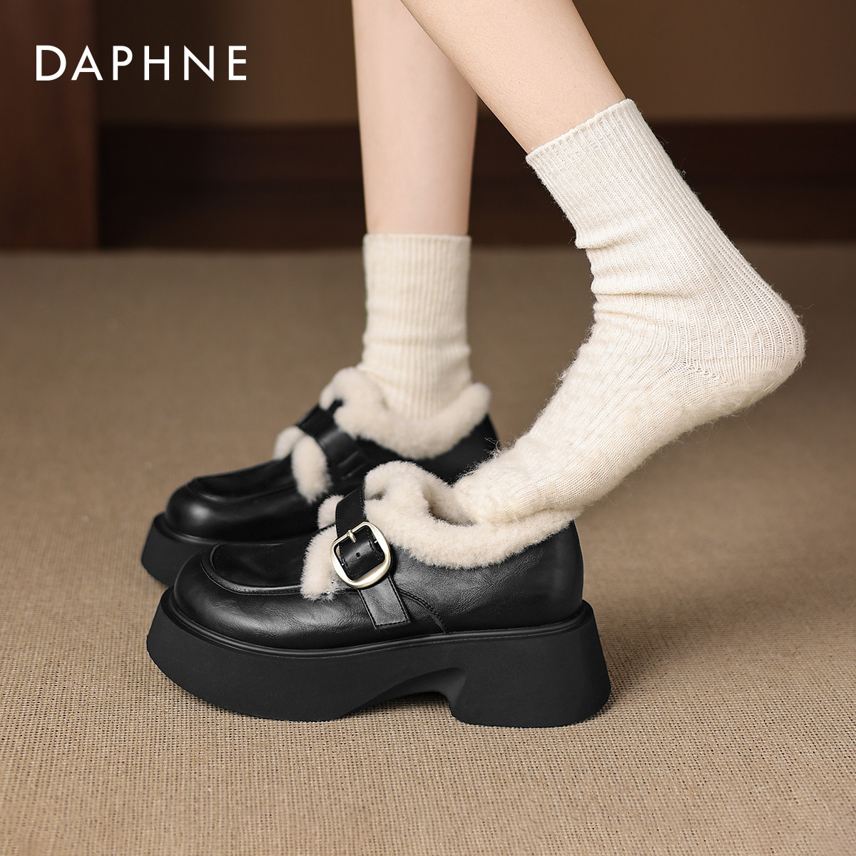 达芙妮厚底雪地靴女2026新款冬季乐福鞋保暖单鞋加绒小皮鞋毛毛鞋