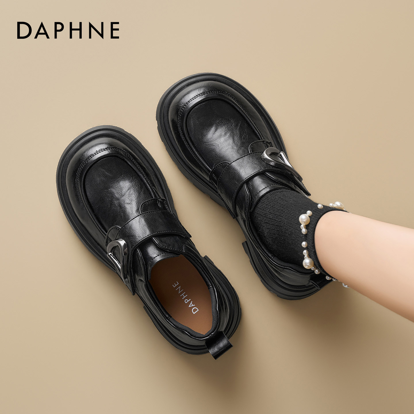 达芙妮厚底乐福鞋女2025新款黑色