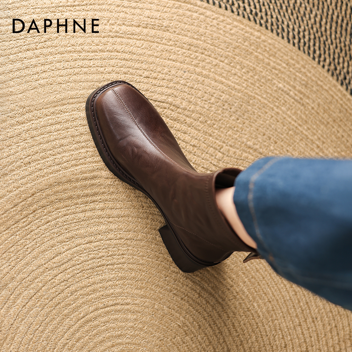 达芙妮2025新款秋短筒靴