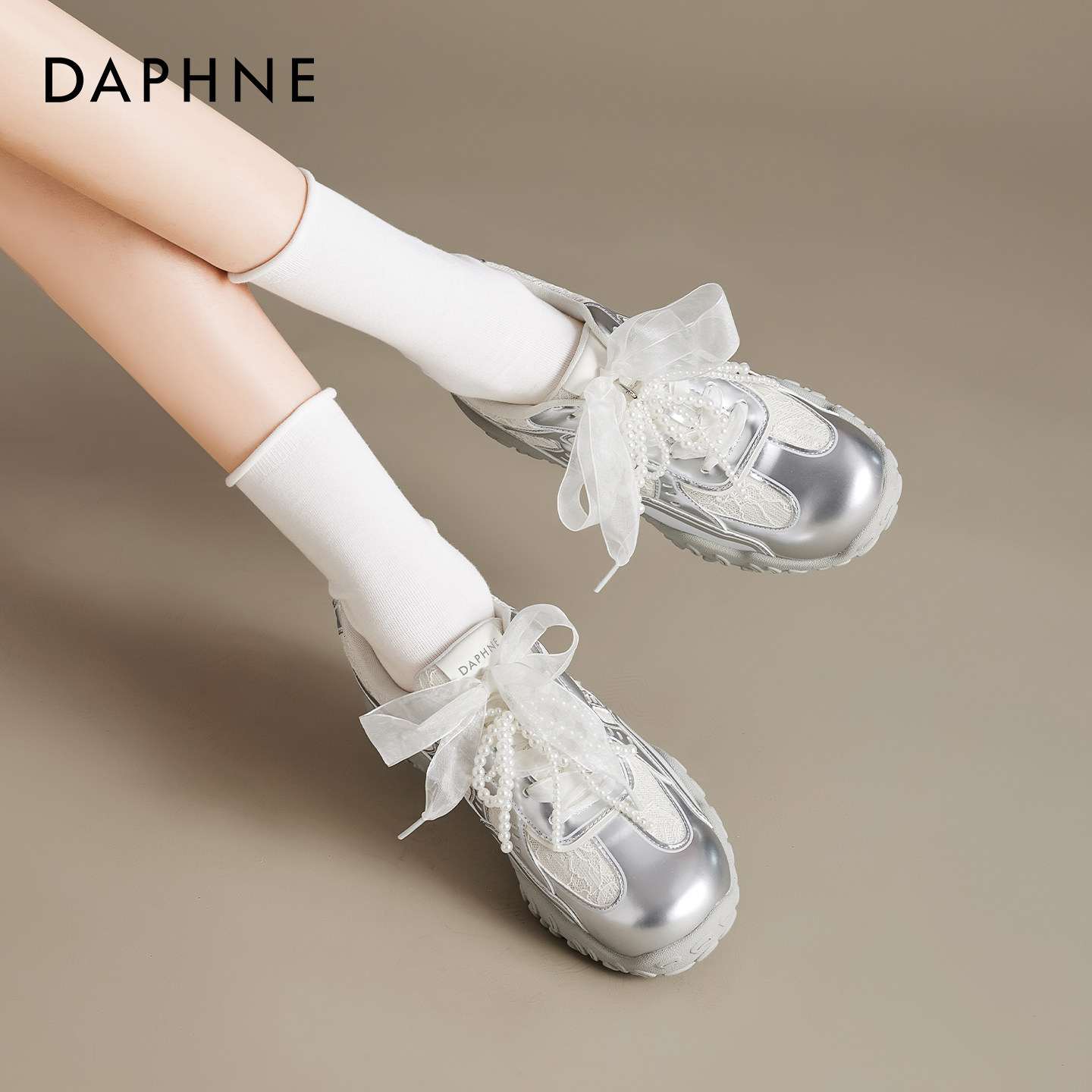 达芙妮复古银色芭蕾德训鞋女2026新款内增高老爹鞋阿运动小白甘鞋